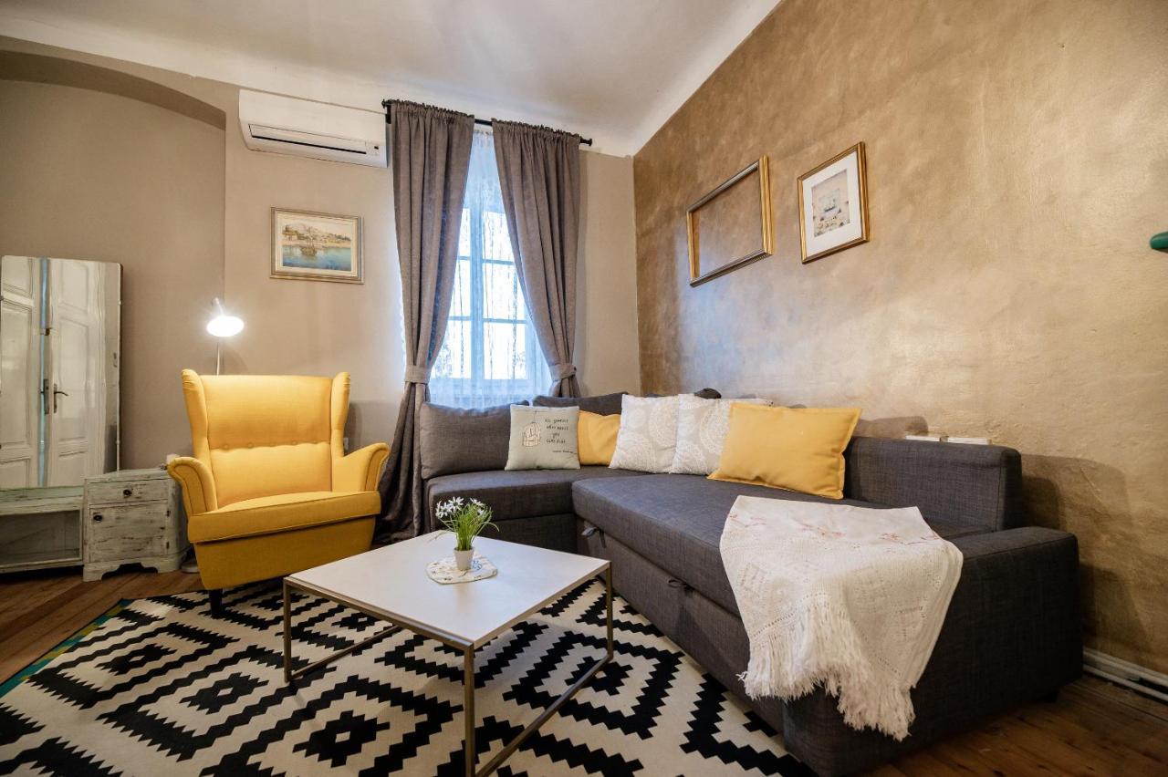 Boutique B&B Mali Pariz Grizane-Belgrad Exterior photo