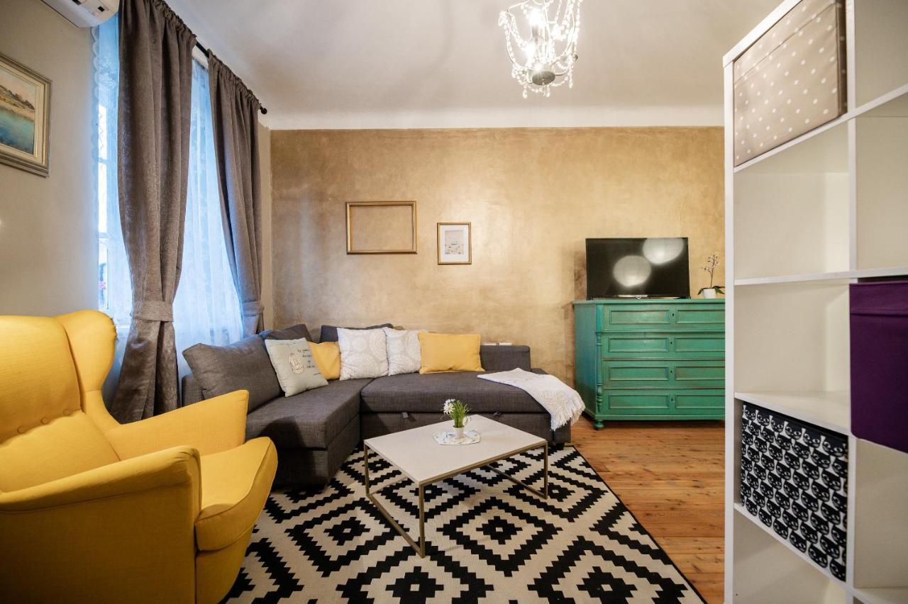 Boutique B&B Mali Pariz Grizane-Belgrad Exterior photo